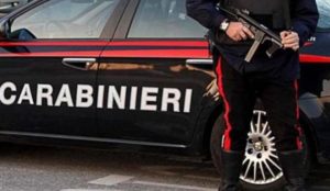 Ubriaco, senza patente e senza assicurazione si schianta con l’autocarro