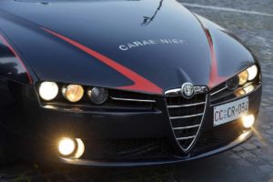 Base operativa dello spaccio il parcheggio del cimitero