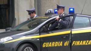 Reggio Emilia. Guardi di Finanza e Carabinieri smantellano organizzazione contigua alla criminalità organizzata