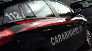 Pestano a sangue 26enne per un debito da 80 euro: arrestati dai carabinieri