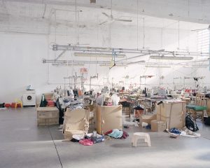 Aperte le iscrizioni ai Laboratori di fotografia “Flussi di merci e materiali” con Michele Borzoni e “Corpi e macchine al lavoro” con William Guerrieri