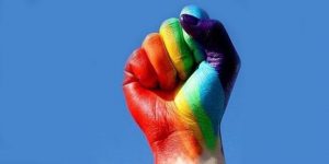 Vandalizzate panchine arcobaleno a Scandiano, s’indigna anche il PSI reggiano