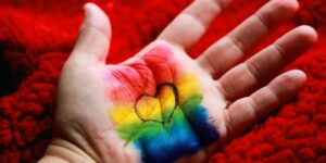 Diritti. Apre a Reggio Emilia la prima Casa Arcobaleno per persone vittime di omo-bi-transfobia