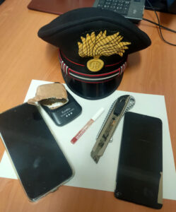 Occupava uno stabile disabitato dove occultava droga: arrestato