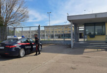 Reiterate violenze, minacce di morte e controlli ossessivi sulla ex compagna: arrestato un 33enne