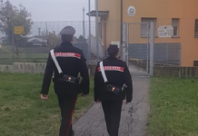 Botte e offese alla moglie e alla figlia minore, è ora in carcereÂ